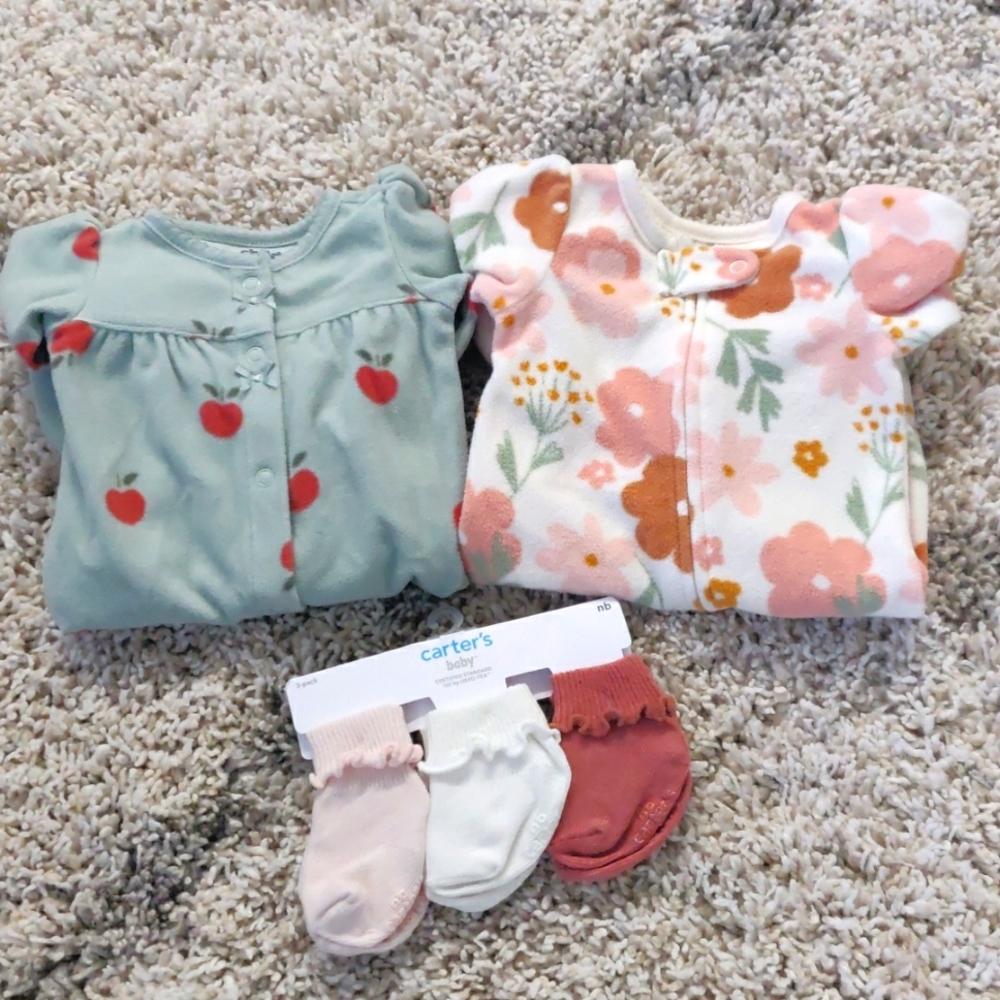 Carter's Baby girl fleece bundle